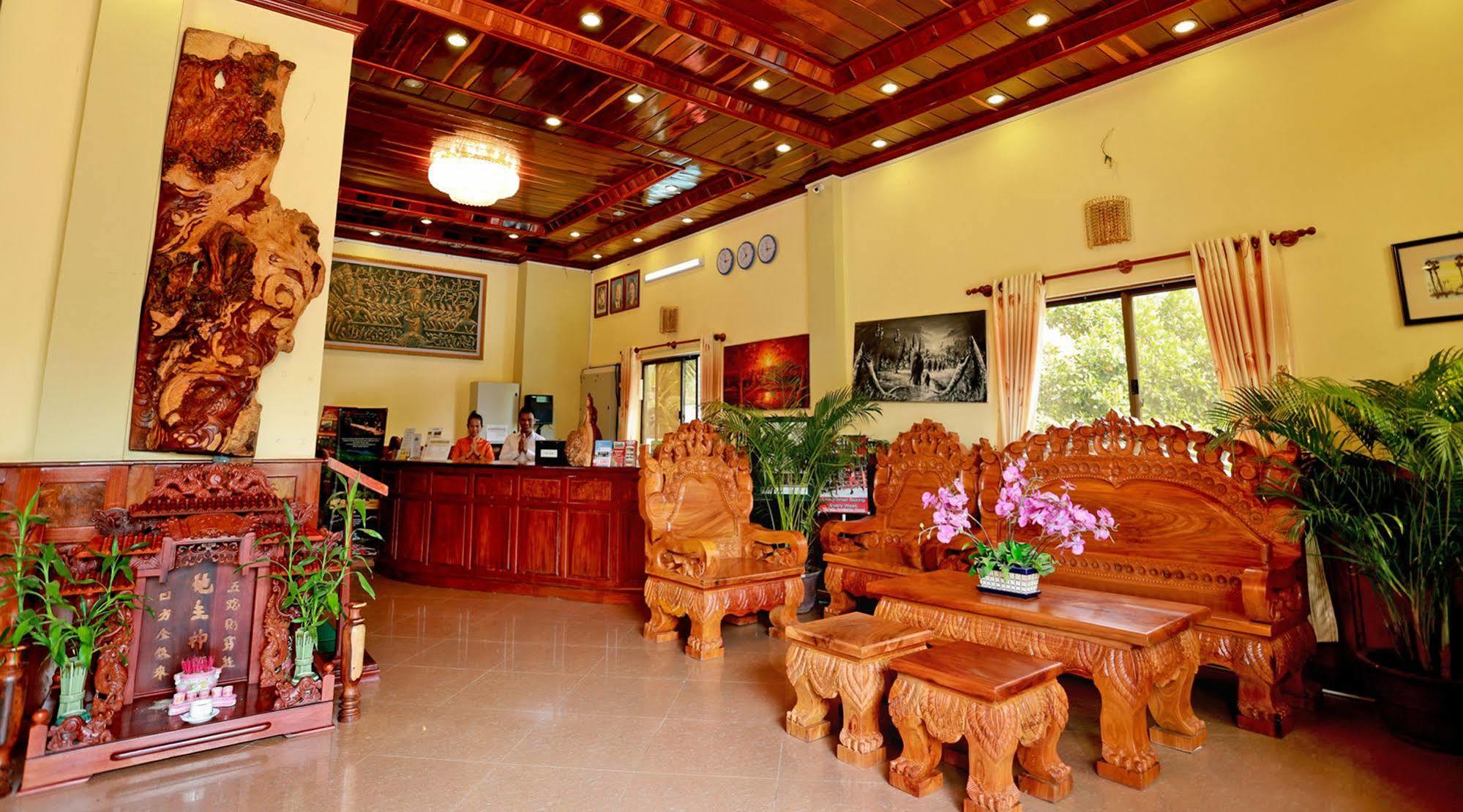 Mae Yu Lim Boutique Hotel Siem Reap Bagian luar foto