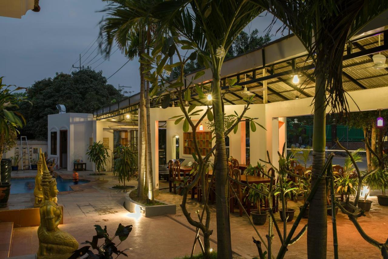 Mae Yu Lim Boutique Hotel Siem Reap Bagian luar foto